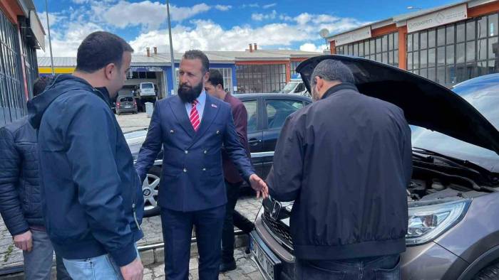 Çat, Hınıs Sanayi Sitesinde İşçilerle Bir Araya Geldi