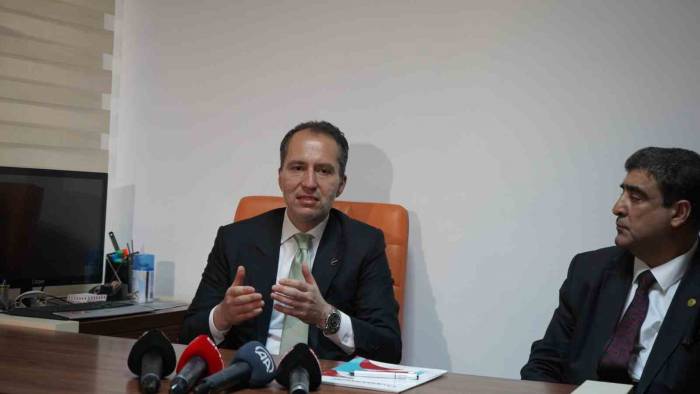 Fatih Erbakan Ankara’da Dernek Başkanlarıyla Bir Araya Geldi