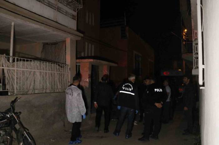 Adana’da Cinnet Geçiren Koca Aile Bireylerinin Boğazını Kesti: 2 Ölü, 2 Ağır Yaralı