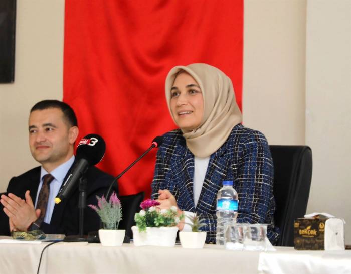 Vali Yiğitbaşı, Üretim Ve Girişimcilikte Başarılı Olan Kadınlarla Bir Araya Geldi