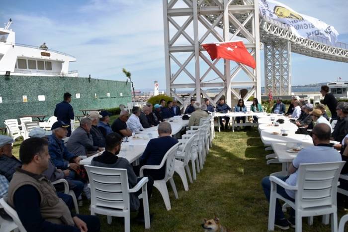 Aliağa’da Balıkçıları Bilgilendirme Toplantısı