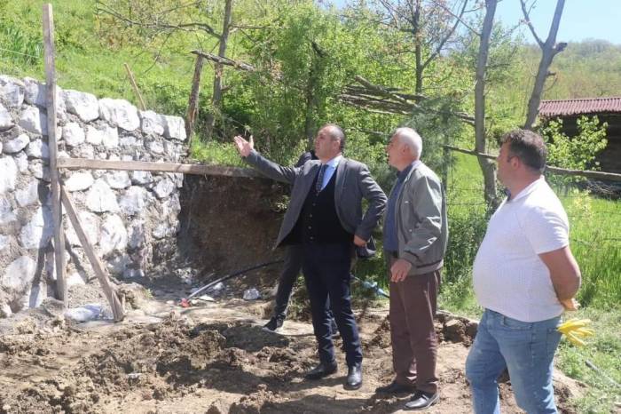 Asarcık’ta Yollar Yenileniyor