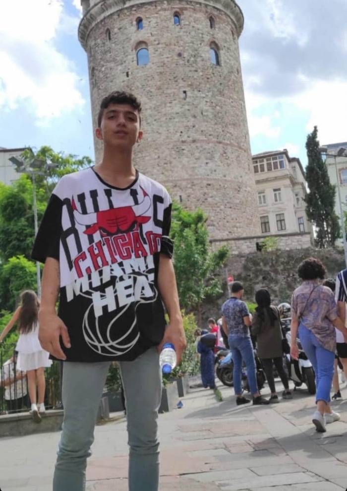 500-600 Metre Kan İzleri Ortaya Çıktı: Sokakta Cesedi Bulundu