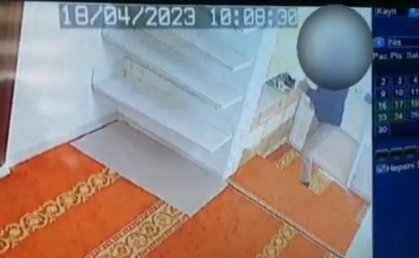 Camiden Hırsızlık Güvenlik Kameralarına Yansıdı