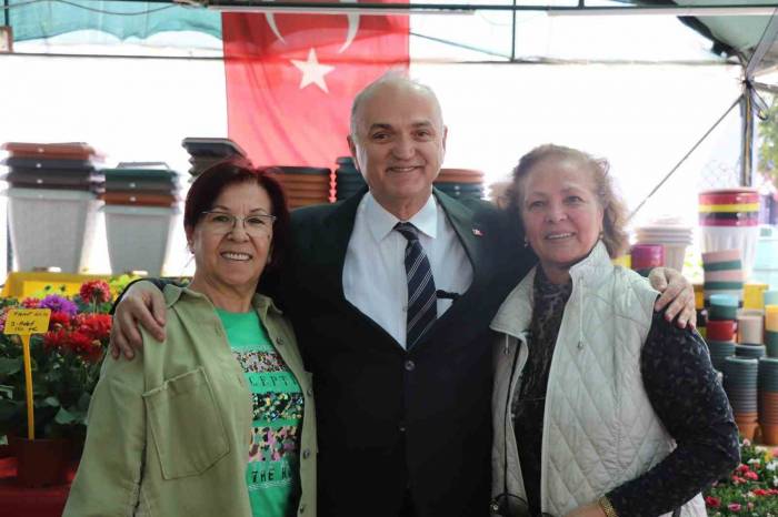 Başkan Özlü Esnaf Ziyaretinde Halkla Buluştu