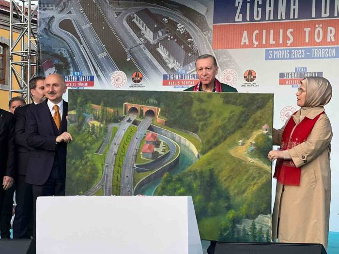 Cumhurbaşkanı Erdoğan: ” Bay Bay Kemal, Bayraktar Grubuna Tayyip Erdoğan’ın Verdiği Bir Allah Kuruşu Yoktur; Sıkıyorsa Çık Açıkla”