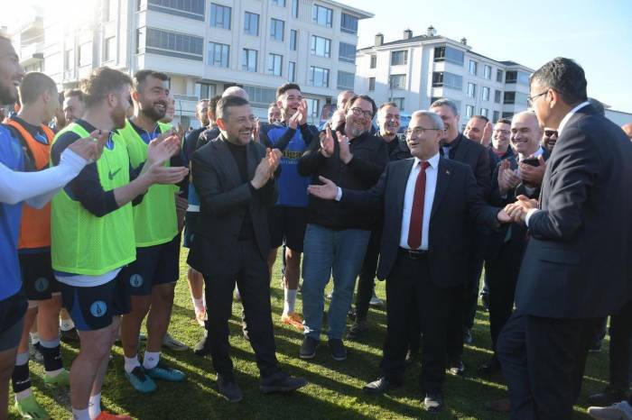 Belediye Kütahyaspor-eskişehir Maçına Konuk Takımın Taraftarları Alınmayacak