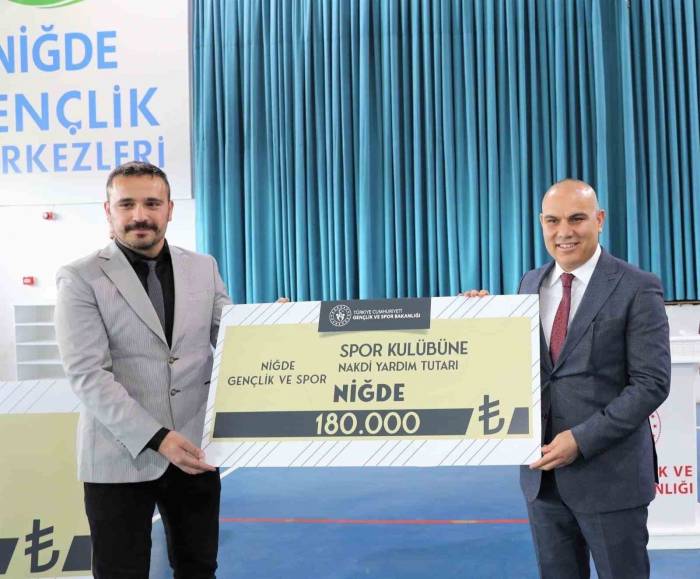 Niğde’de Amatör Spor Kulüplerine 1 Milyon Yardım Yapıldı