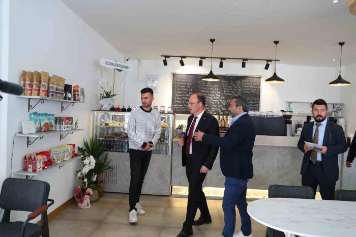 Pamukkale Belediyesi Glütensiz Park Ve Kafe Hizmete Açıldı