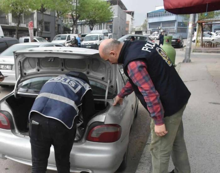 Samsun’da Bin 459 Aranan Şahıs Yakalandı, 171 Araç Trafikten Men Edildi