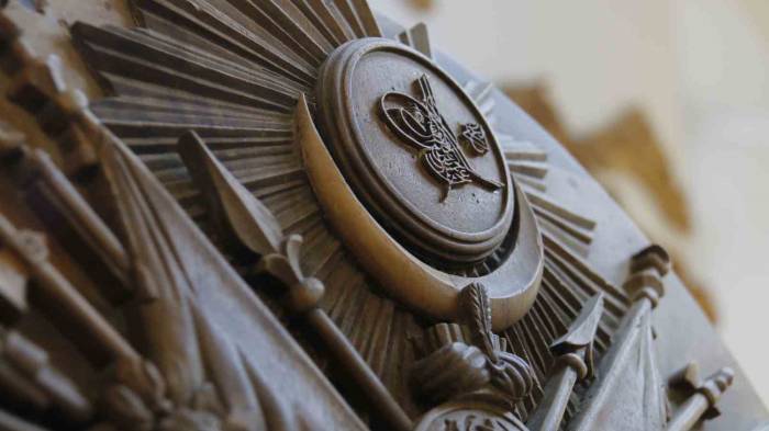 Topkapı Sarayı Hazine Koğuşu’nun Asırlara Meydan Okuyan Kapısı Restore Edildi