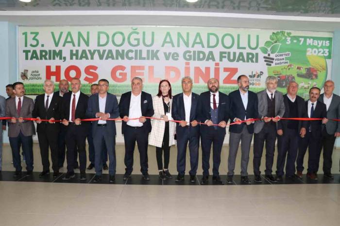 13. Van Doğu Anadolu Tarım Hayvancılık Ve Gıda Fuarı Kapılarını Ziyaretçilere Açtı