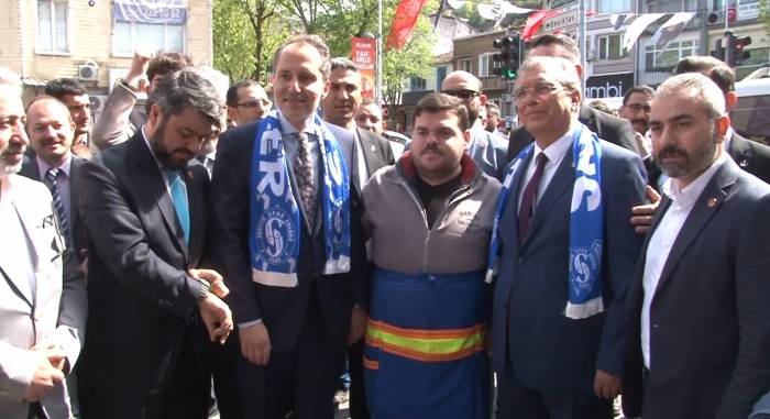 Yrp Genel Başkanı Fatih Erbakan, Sarıyerlilerle Bir Araya Geldi