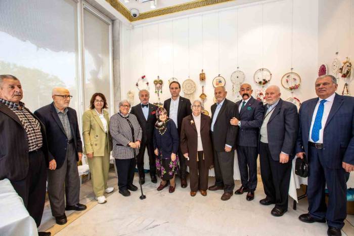 Bursa’da Huzurevi Sakinlerinden Muhteşem Sergi