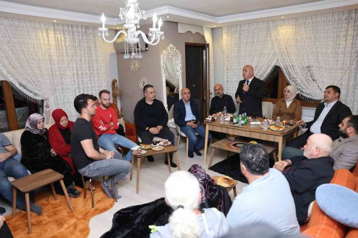 Başkan Bıyık: "istikametimiz Her Zaman Millete Hizmet Oldu"