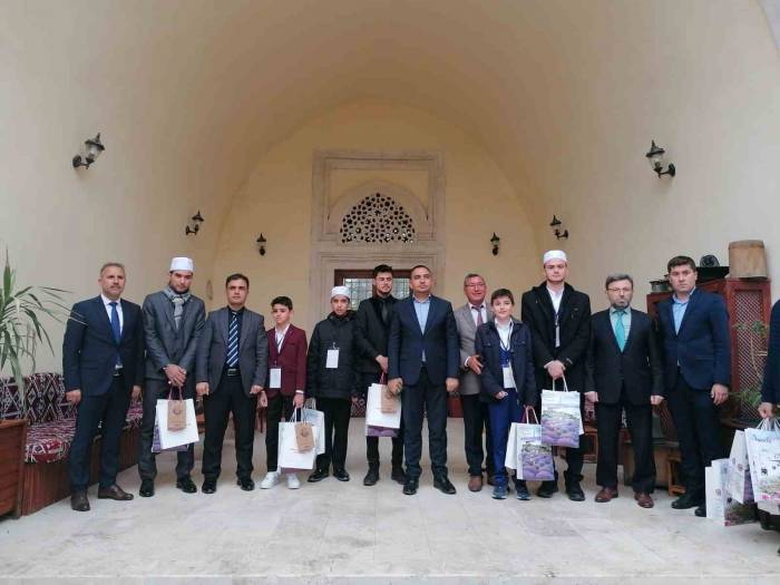 Eğirdir’de ’genç Bilaller Ezan Okuma Yarışması Bölge Finali’ Yapıldı