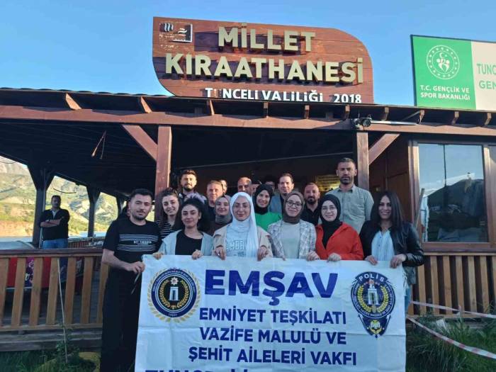 Emşav, Şehitler Anısına Eksilen Güllerin Yerine Yenilerini Dikti