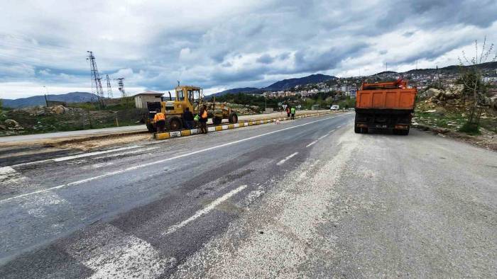 Kahramanmaraş’ta Bakım Ve Onarım Çalışmaları Devam Ediyor
