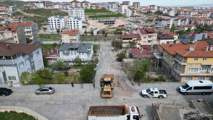 Nevşehir’de Yol Yenileme Çalışmaları Devam Ediyor