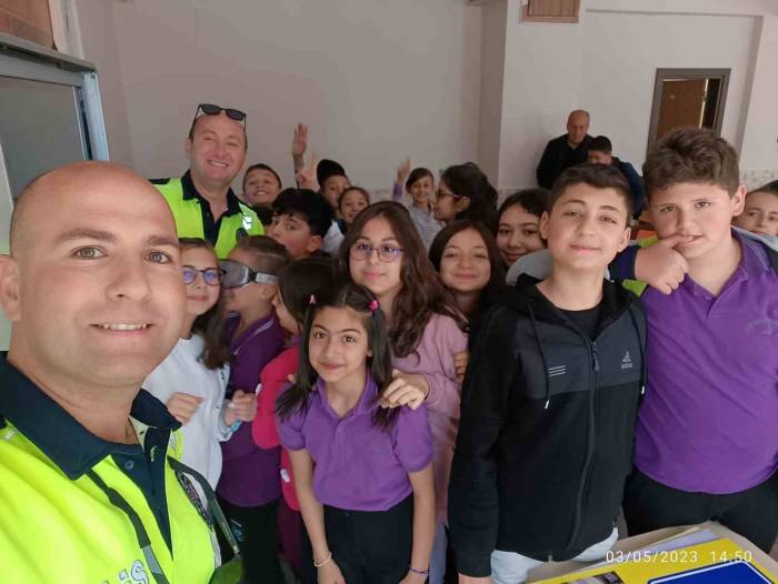 Ereğli’de Trafik Polisleri Öğrencileri Bilgilendirdi