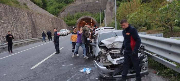 Zonguldak’ta Trafik Kazası: 4 Yaralı
