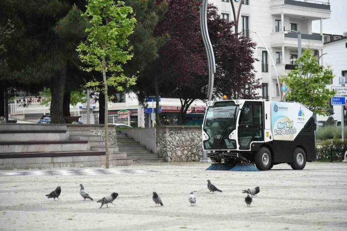 Başiskele’nin Yollarını O Süpürecek