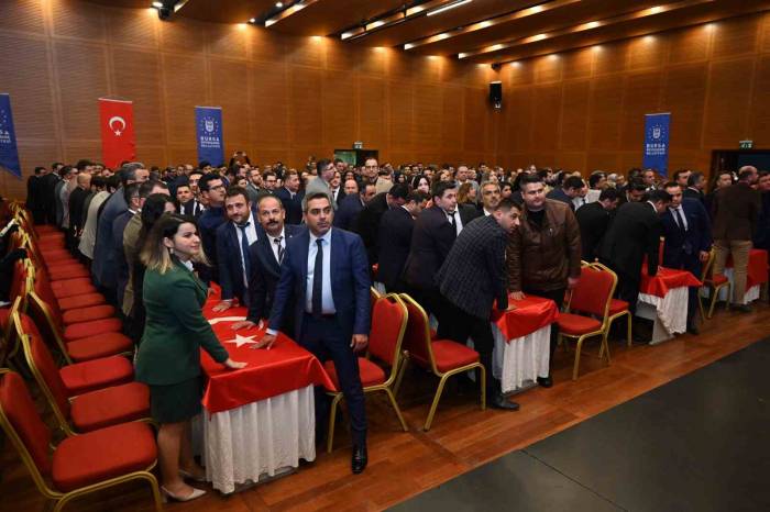 Bursa Büyükşehir’de Hizmet Kadrosunun Yeni Neferleri Yemin Etti