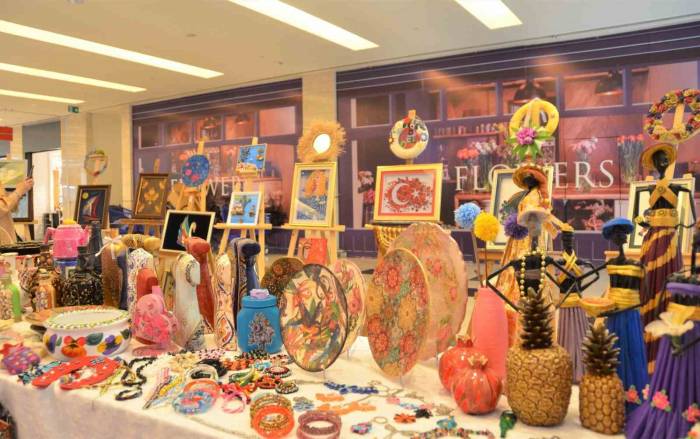 Trsm Danışanlarının El Sanatları Sergisi Yoğun İlgi Gördü