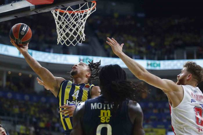Thy Euroleague: Fenerbahçe Beko: 73 - Olimpiakos: 69