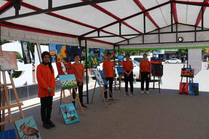 Iğdır’da Küçük Ellerden Büyük Eserler