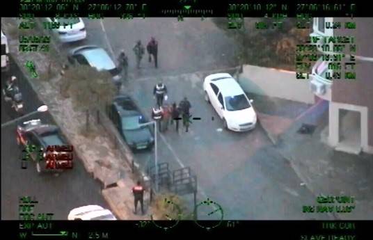 İzmir’de 306 Personelle Dev Operasyon: 33 Gözaltı