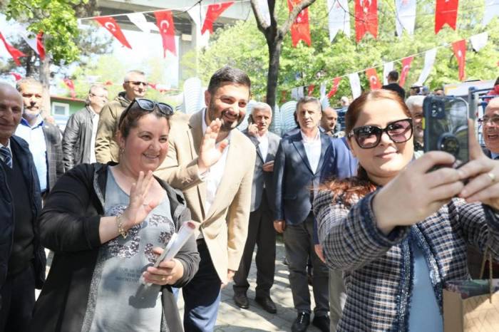 Kağıthane Belediyesi Tarafından Lale Sitesi’nin 30 Yıllık Tapu Sorunu Çözüldü