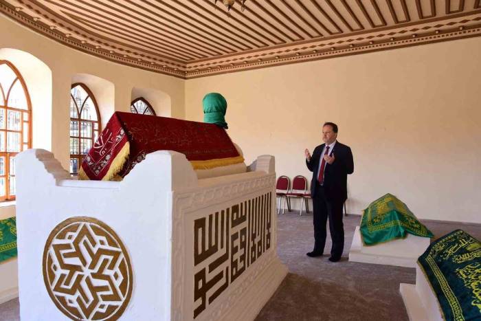 Karesi Belediyesi Tarihi Yapıları Restore Etmeye Devam Ediyor