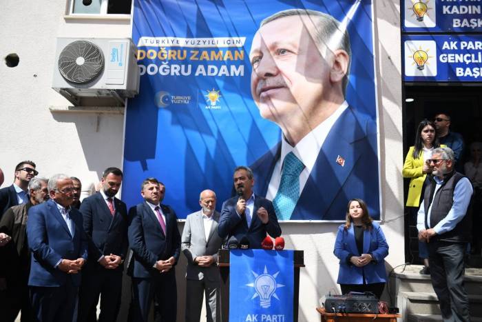 Bakan Özer’den The Economist’e Tepki: “millet İradesi Sandıkta Tecelli Edecek”