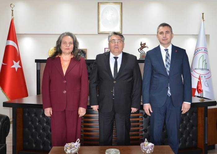 Prof. Çolak’tan Zbeü Rektörü Özölçer’e Ziyaret