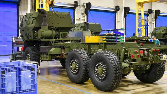 Polonya’da Hımars Çoklu Roketatar Merkezi Kurulacak