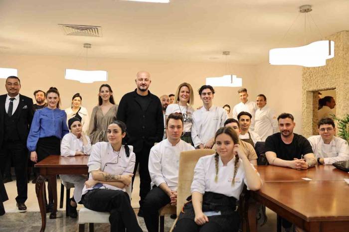 İzmir Ekonomili Gençlere ’dubai’ Fırsatı