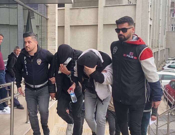 Yabancı Uyruklu Gence İşkence Eden Çete Üyesi 3 Zanlı Tutuklandı