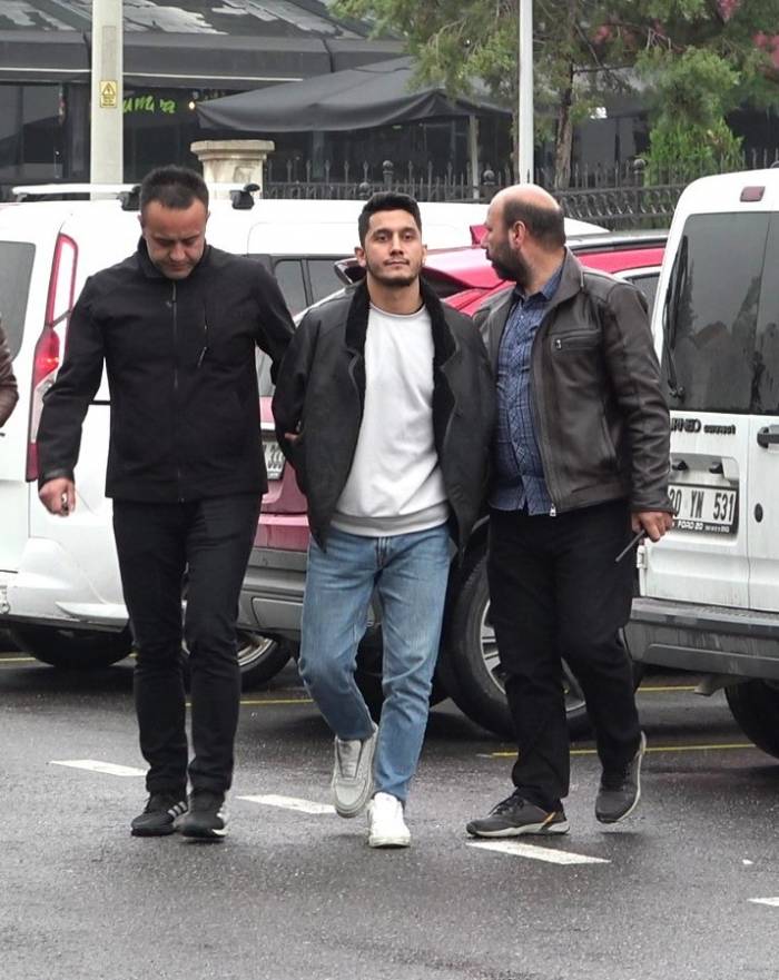 Mahkemede Beraat Eden Husumetlisini Pusuya Düşürerek Öldüren Zanlı Tutuklandı