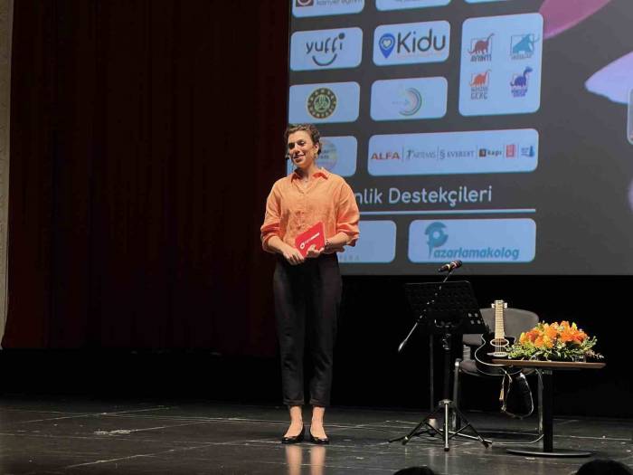 Uzmanlar Ve Ebeveynler Momtalks’ta Bir Araya Geldi