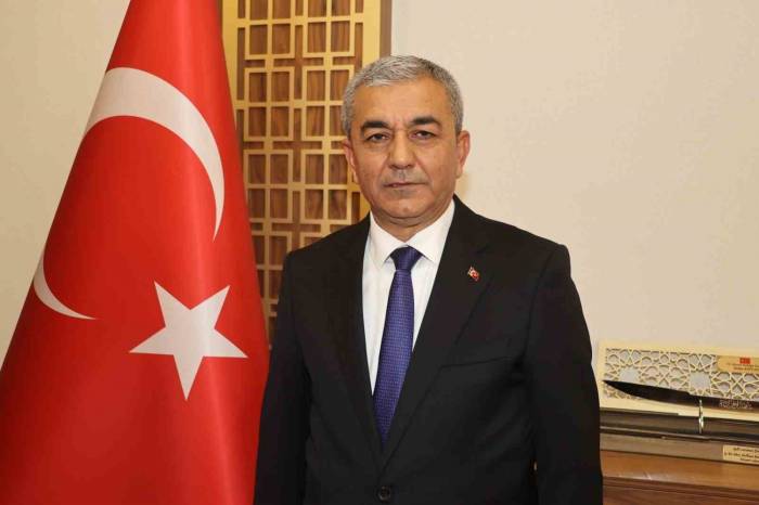 Koçarlı Belediyesi "adnan Menderes’i Anlamak” Konulu Konferans Düzenleyecek