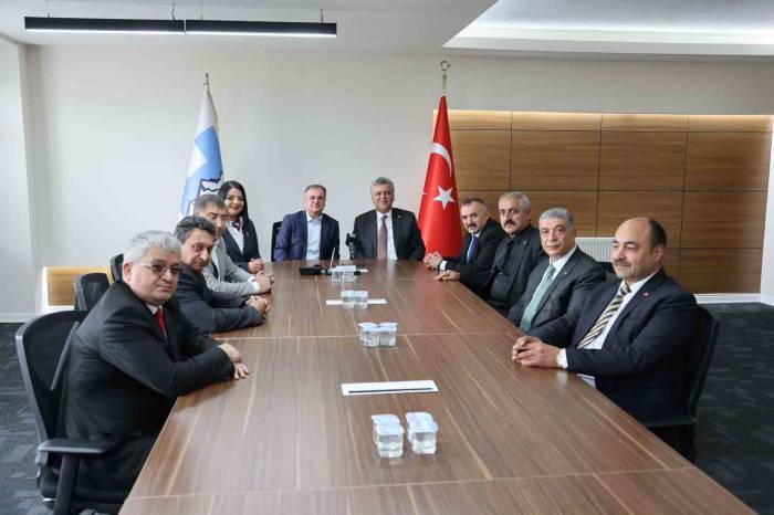 Mhp’li Adaylardan Başkan Özdoğan’a Ziyaret