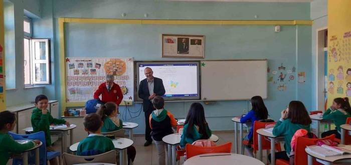 Öğrencilere Yönelik Trafik Ve İlkyardım Haftası Etkinliği Düzenlendi