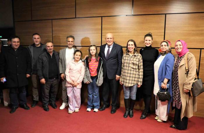 Borç Filmi İzleyiciden Tam Not Aldı