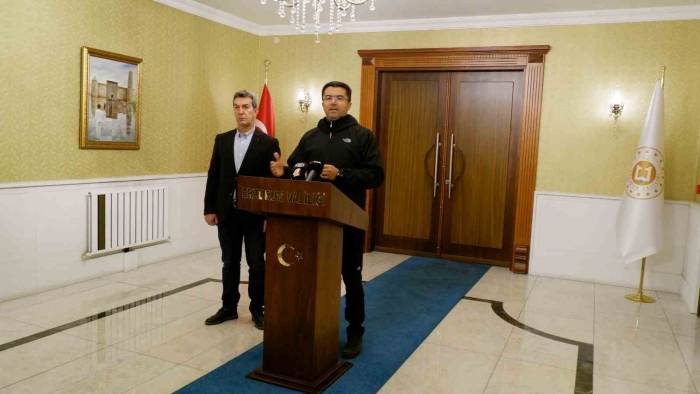 Vali Memiş: "havuzbaşı Miting Alanı Değil"