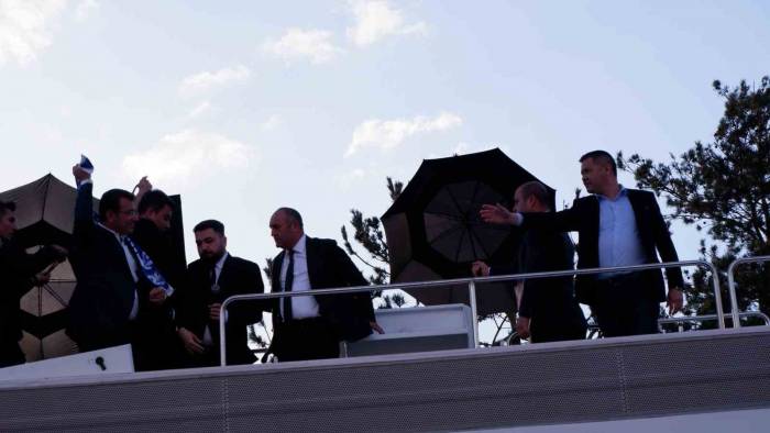 Ekrem İmamoğlu’nun Erzurum Gezisi Olaylı Geçti