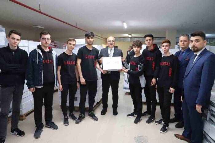 Yardımcı Kaynak Kitapların Dağıtımı Bursa’da Başladı