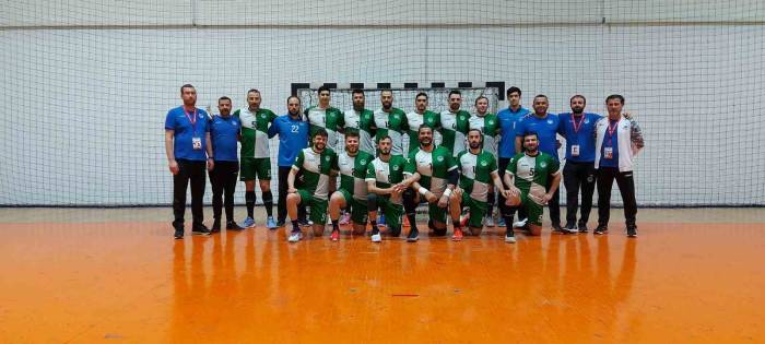 Büyükşehir Hentbol Normal Sezonu Galibiyetle Kapattı