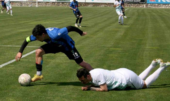 Tff 2. Lig: Karacabey Belediyespor: 5 - Kırşehirspor: 0