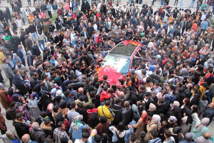 Bayburtluların Togg İlgisi İzdihama Neden Oldu